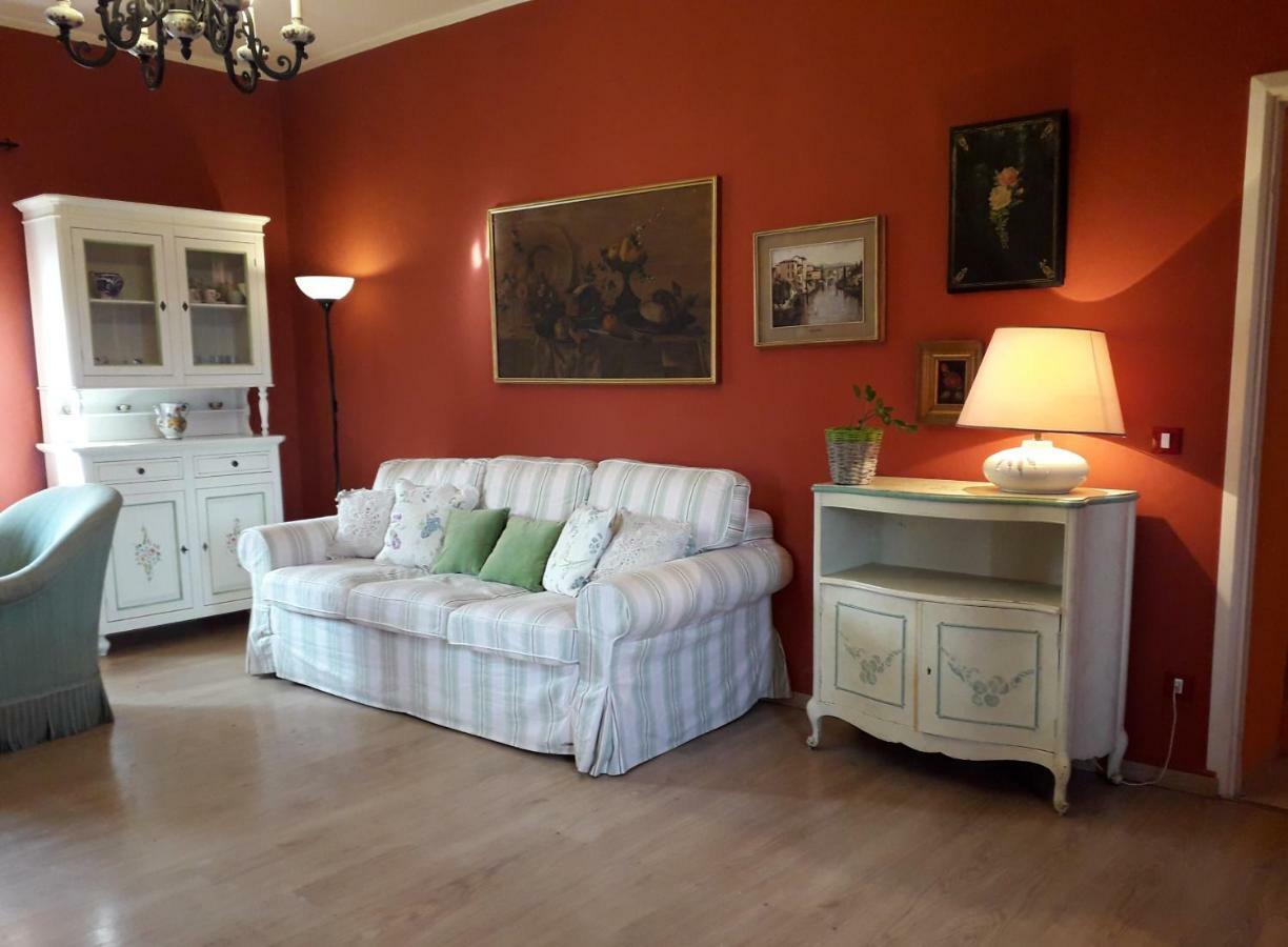 Alle Preci Country House Santa Restituta Екстериор снимка