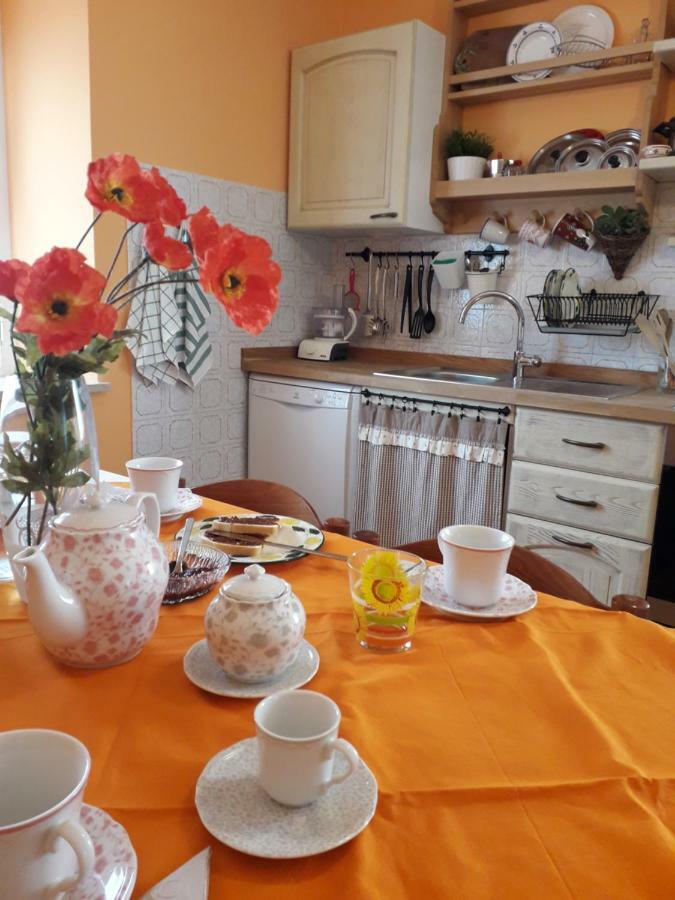 Alle Preci Country House Santa Restituta Екстериор снимка